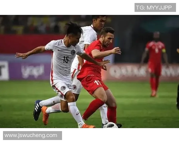 小龙足球明星的真实身份揭秘与成就分析